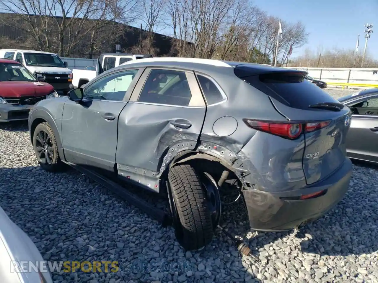 2 Photograph of a damaged car 3MVDMBAY9MM312888 MAZDA CX30 2021