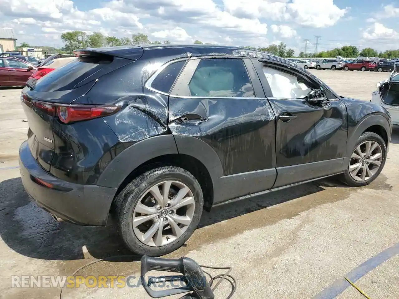 3 Photograph of a damaged car 3MVDMBBL0MM204436 MAZDA CX30 2021