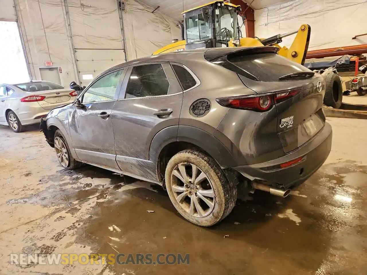 2 Photograph of a damaged car 3MVDMBBL0MM212682 MAZDA CX30 2021