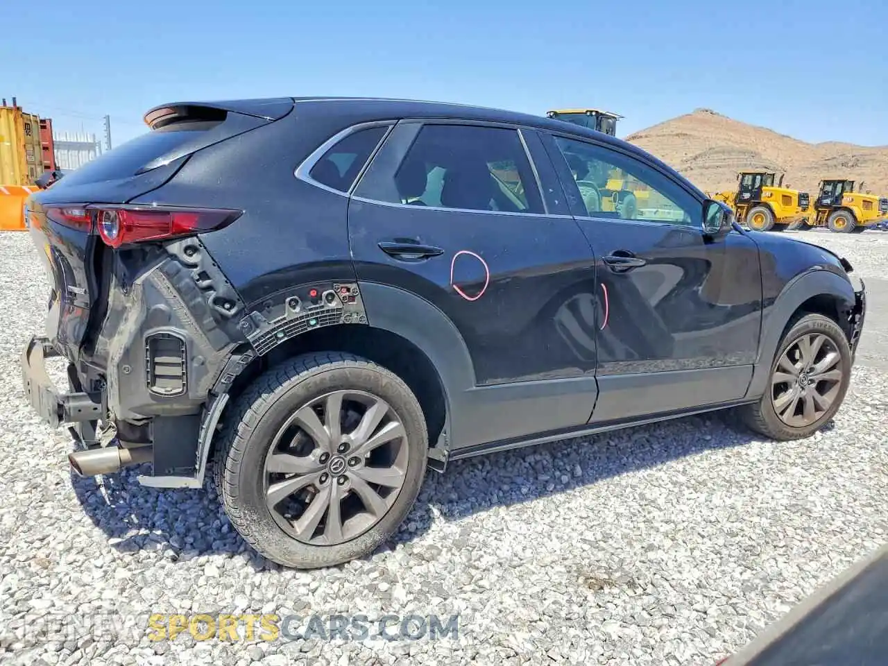 3 Photograph of a damaged car 3MVDMBBL0MM243530 MAZDA CX30 2021