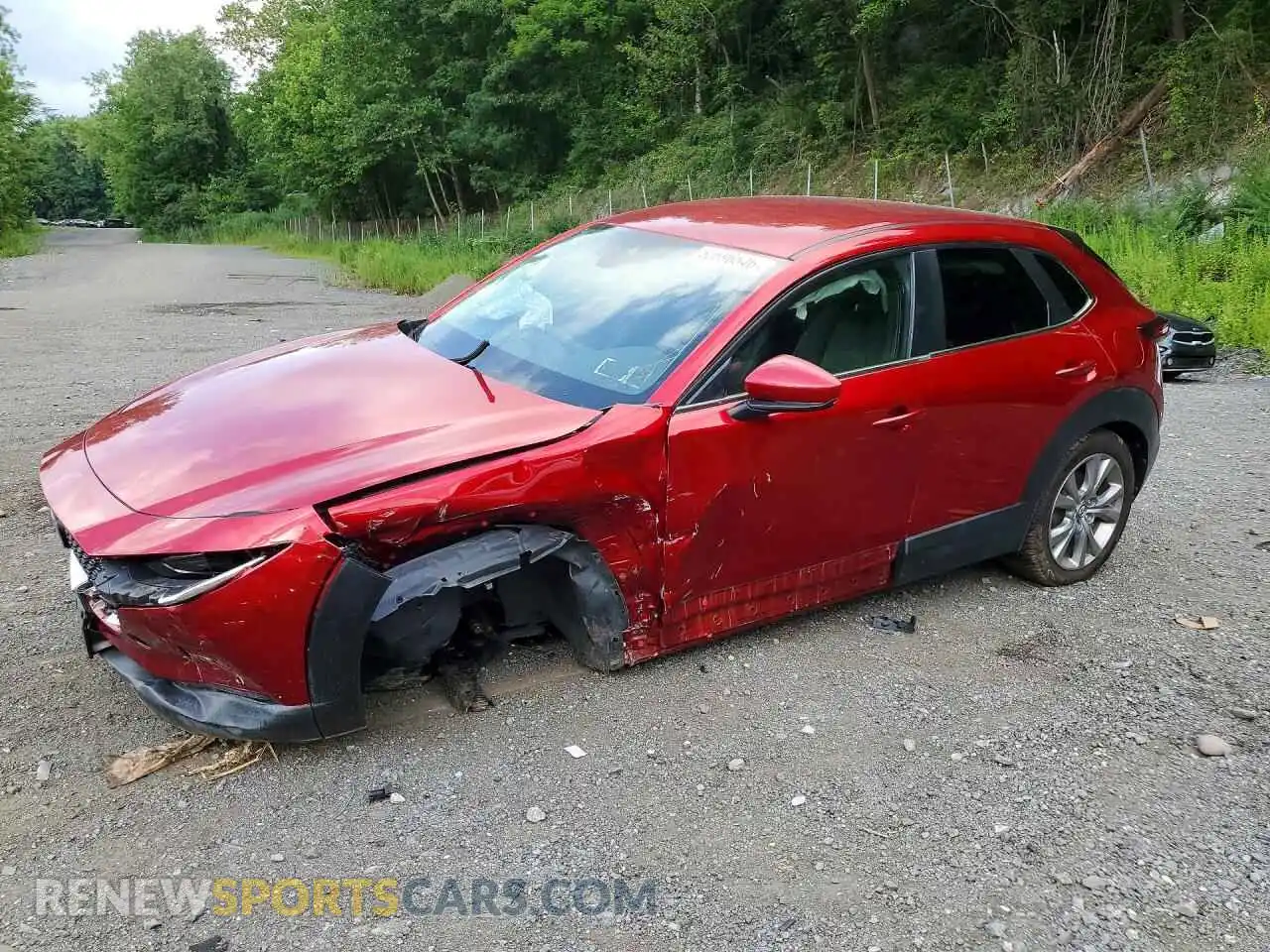 1 Photograph of a damaged car 3MVDMBBL0MM248596 MAZDA CX30 2021