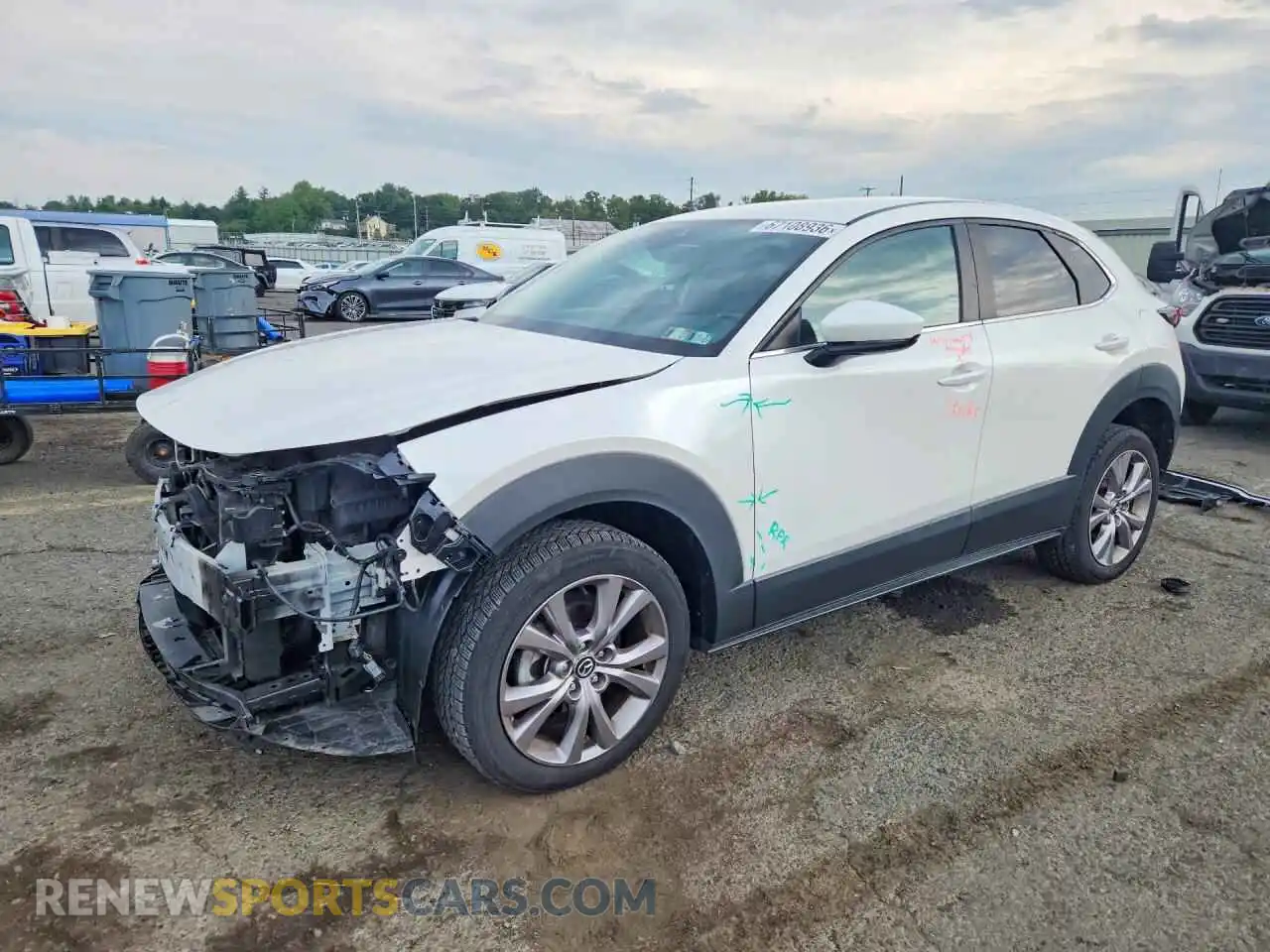 1 Photograph of a damaged car 3MVDMBBL2MM216023 MAZDA CX30 2021