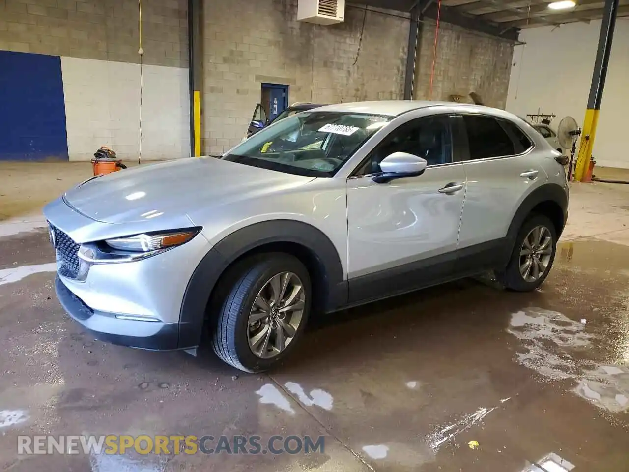 1 fotografías del automóvil dañado 3MVDMBBL4MM254062 MAZDA CX30 2021