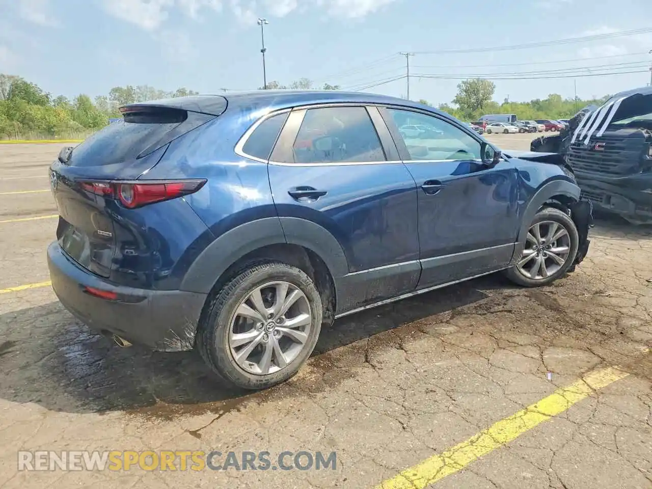 3 fotografías del automóvil dañado 3MVDMBBL5MM316942 MAZDA CX30 2021
