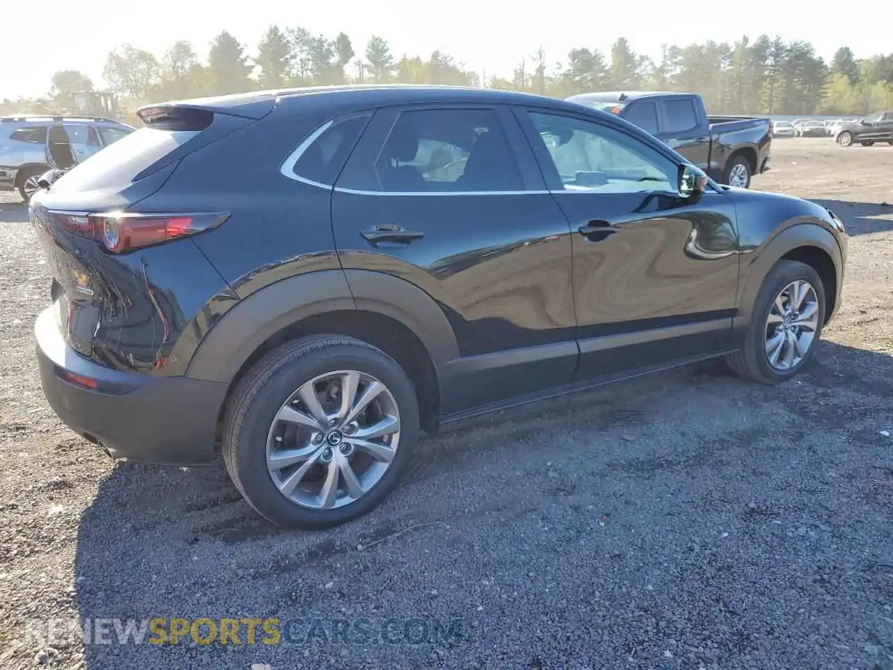 3 Photograph of a damaged car 3MVDMBBL6MM244987 MAZDA CX30 2021