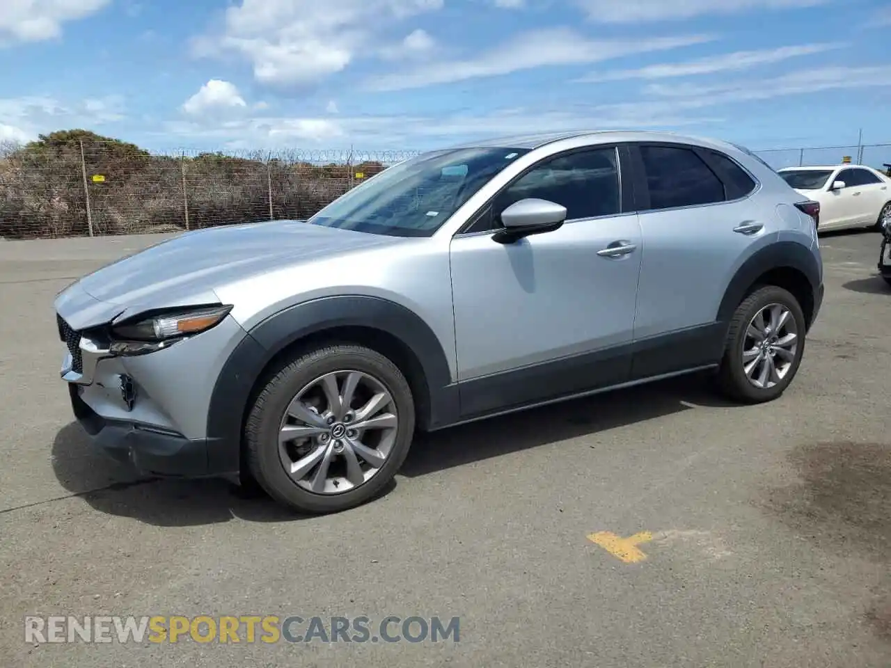 1 Фотография поврежденного автомобиля 3MVDMBBL8MM228760 MAZDA CX30 2021