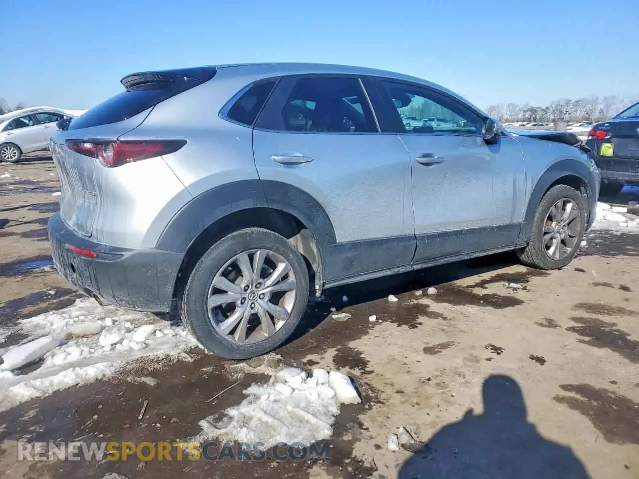 3 Photograph of a damaged car 3MVDMBBL8MM231898 MAZDA CX30 2021