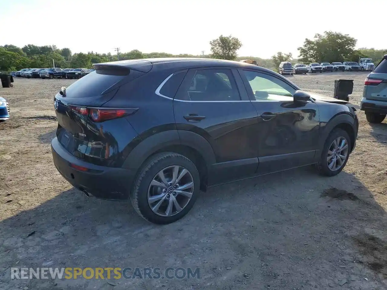3 fotografías del automóvil dañado 3MVDMBBL8MM242237 MAZDA CX30 2021