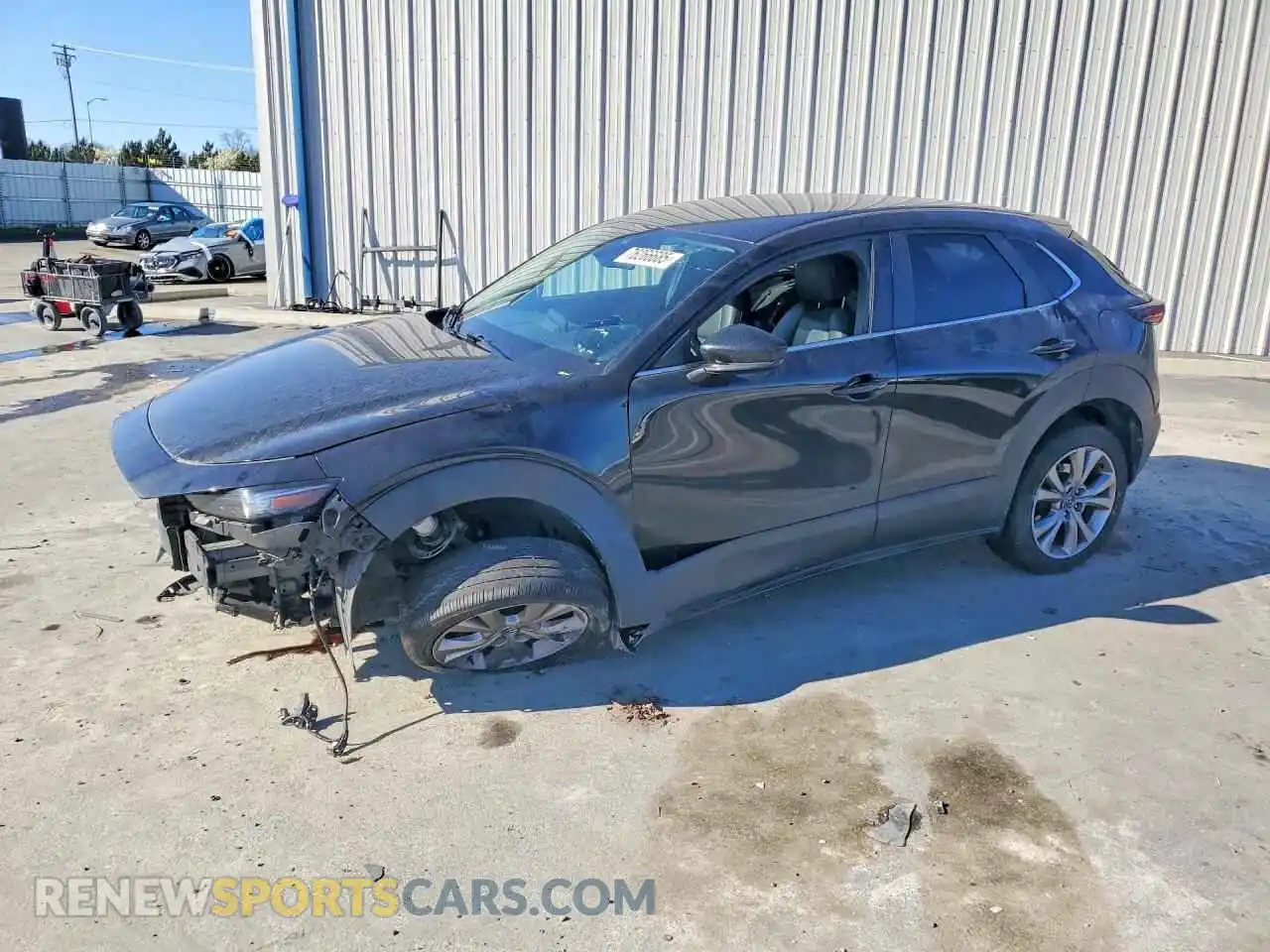 1 Photograph of a damaged car 3MVDMBBL9MM243901 MAZDA CX30 2021