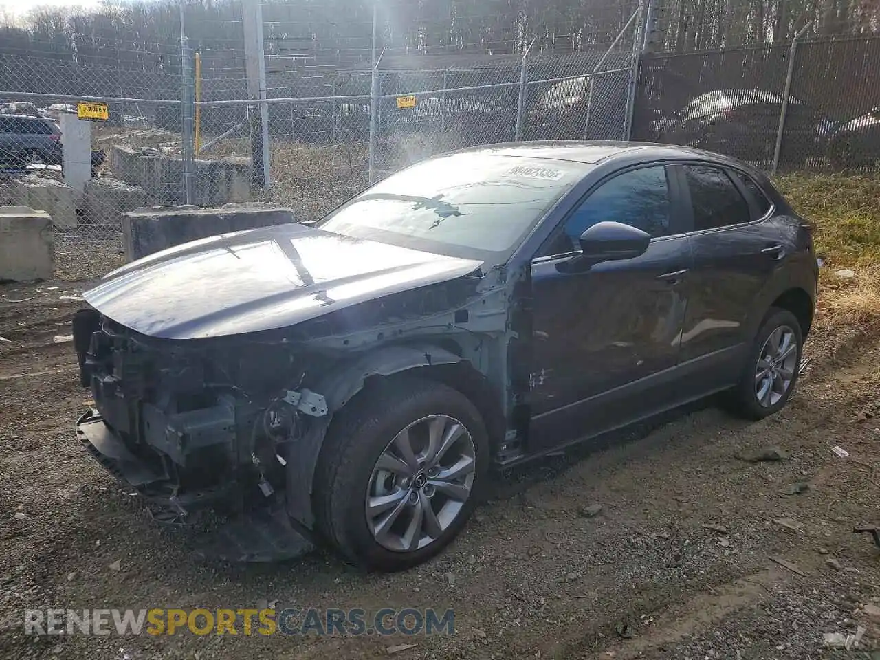 1 Photograph of a damaged car 3MVDMBBLXMM249111 MAZDA CX30 2021