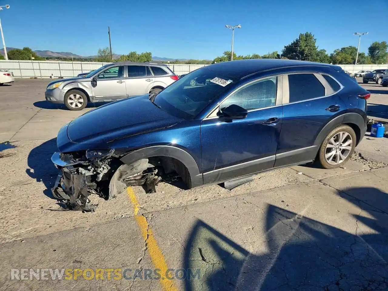 1 Photograph of a damaged car 3MVDMBBLXMM301367 MAZDA CX30 2021