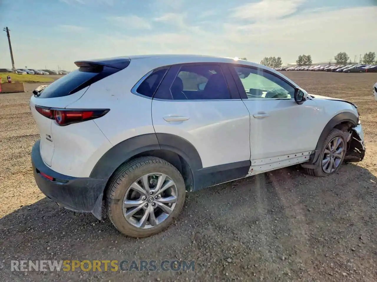 3 Фотография поврежденного автомобиля 3MVDMBCL0MM208517 MAZDA CX30 2021