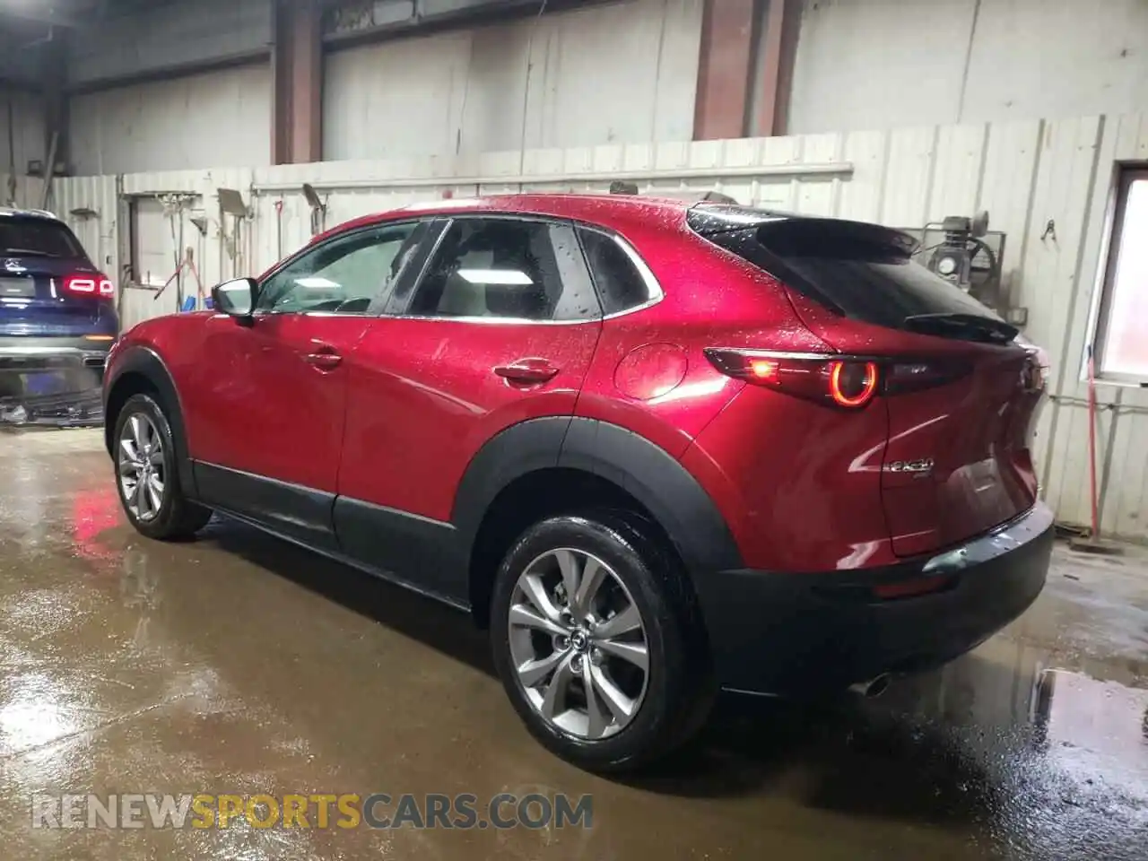 2 Photograph of a damaged car 3MVDMBCL2MM230471 MAZDA CX30 2021