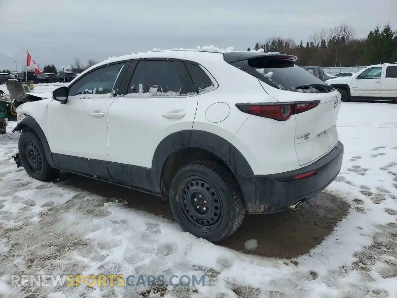 2 Photograph of a damaged car 3MVDMBCL2MM244256 MAZDA CX30 2021
