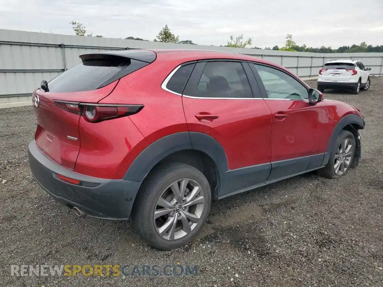 3 Photograph of a damaged car 3MVDMBCL2MM244757 MAZDA CX30 2021