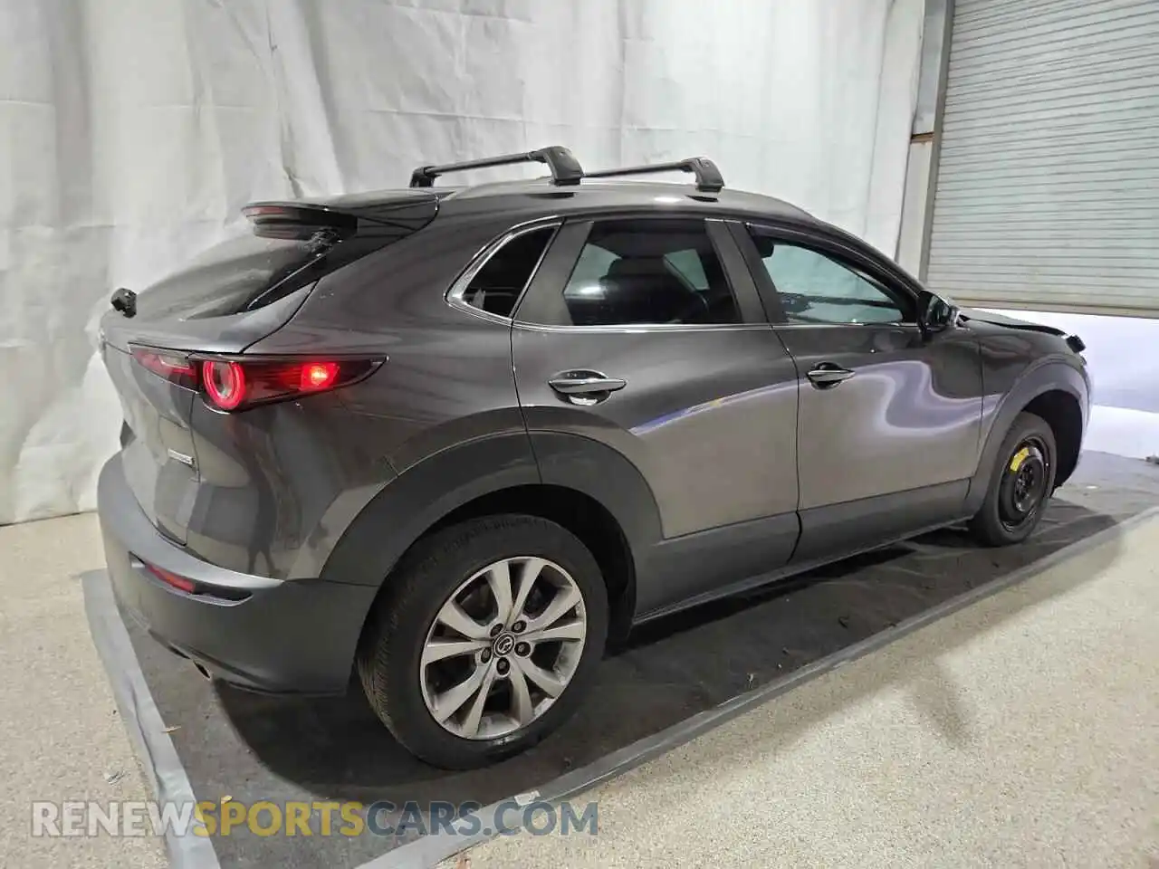 3 Photograph of a damaged car 3MVDMBCL2MM300860 MAZDA CX30 2021