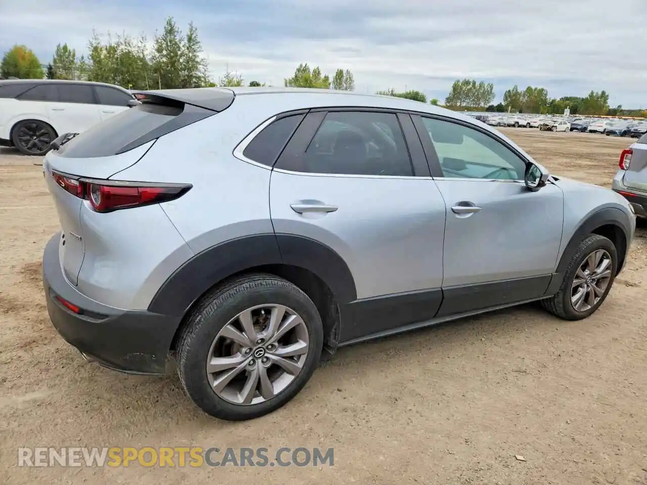 3 Photograph of a damaged car 3MVDMBCL3MM251457 MAZDA CX30 2021