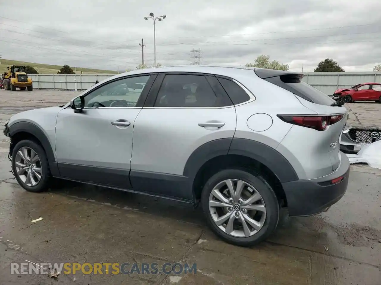 2 Photograph of a damaged car 3MVDMBCL5MM248575 MAZDA CX30 2021