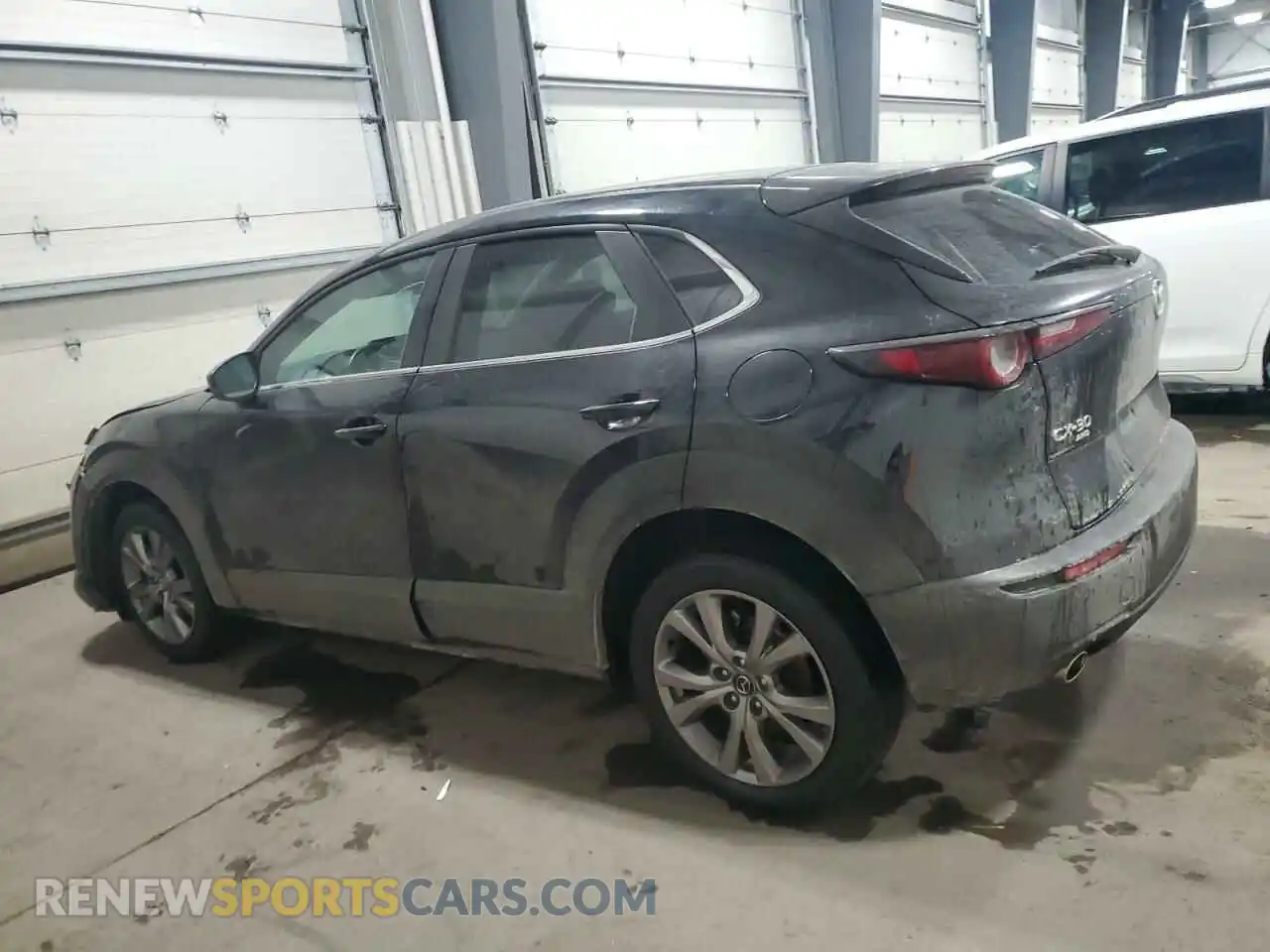 2 Photograph of a damaged car 3MVDMBCL7MM227579 MAZDA CX30 2021