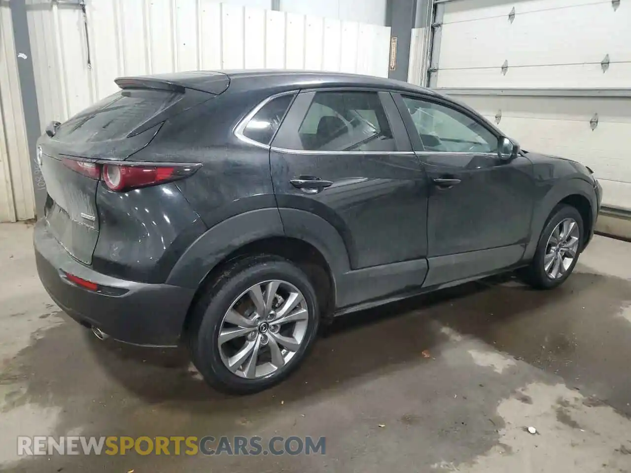 3 Photograph of a damaged car 3MVDMBCL7MM227579 MAZDA CX30 2021