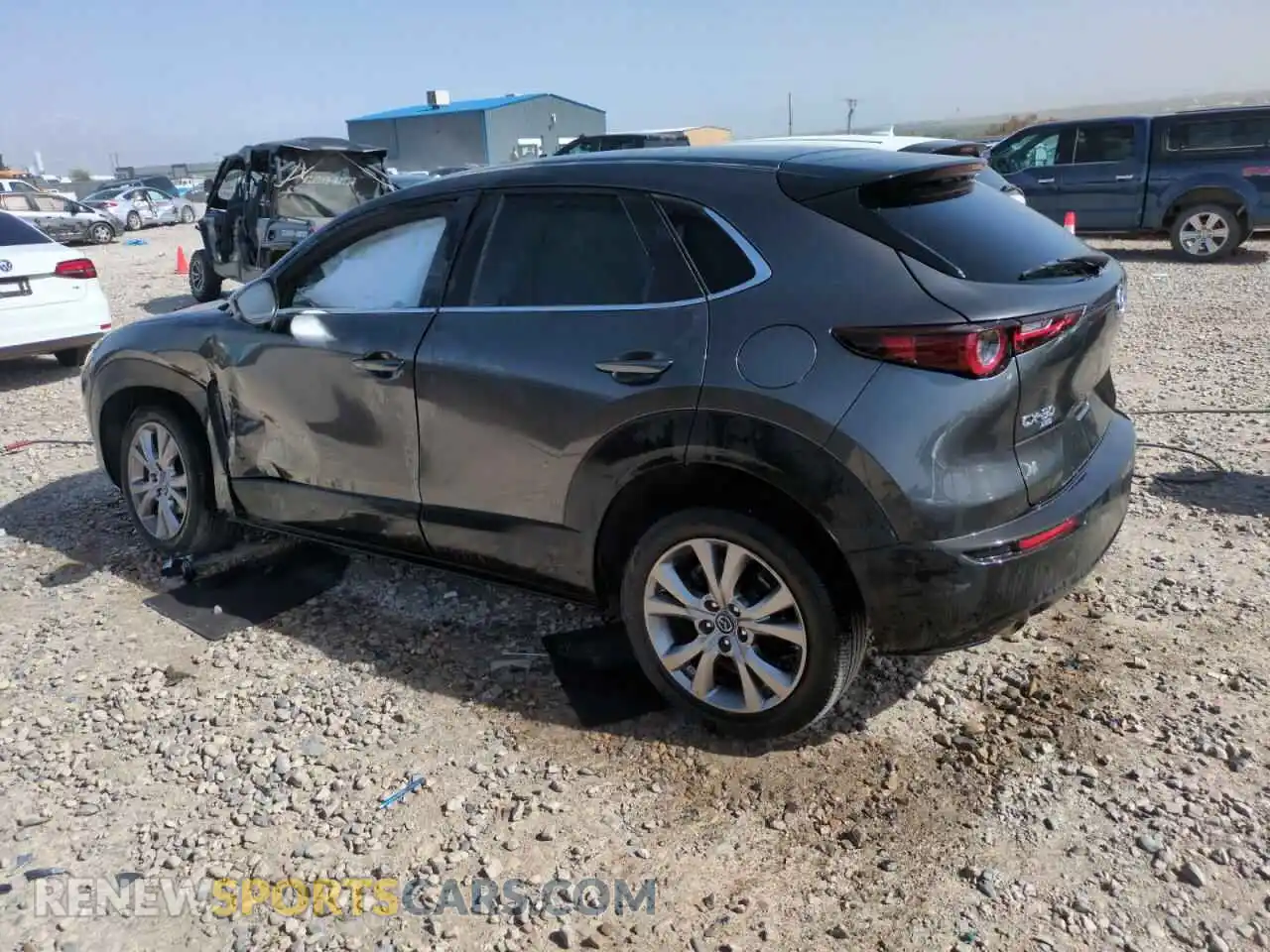 2 Фотография поврежденного автомобиля 3MVDMBCLXMM214017 MAZDA CX30 2021