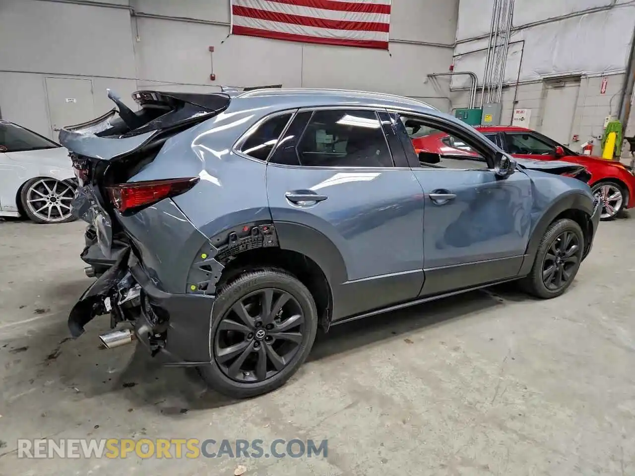 3 Photograph of a damaged car 3MVDMBDL0MM316103 MAZDA CX30 2021