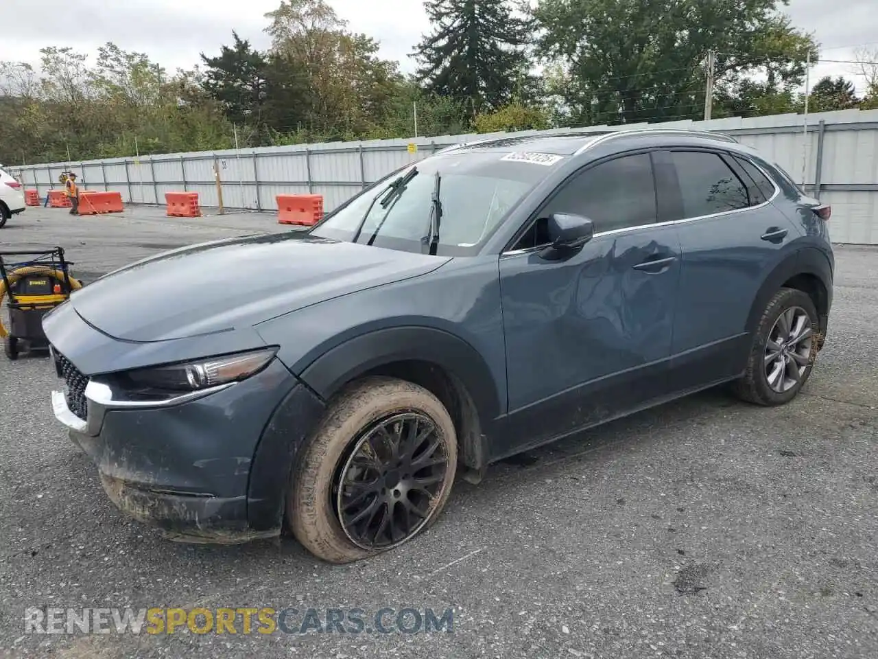1 fotografías del automóvil dañado 3MVDMBDL1MM307698 MAZDA CX30 2021