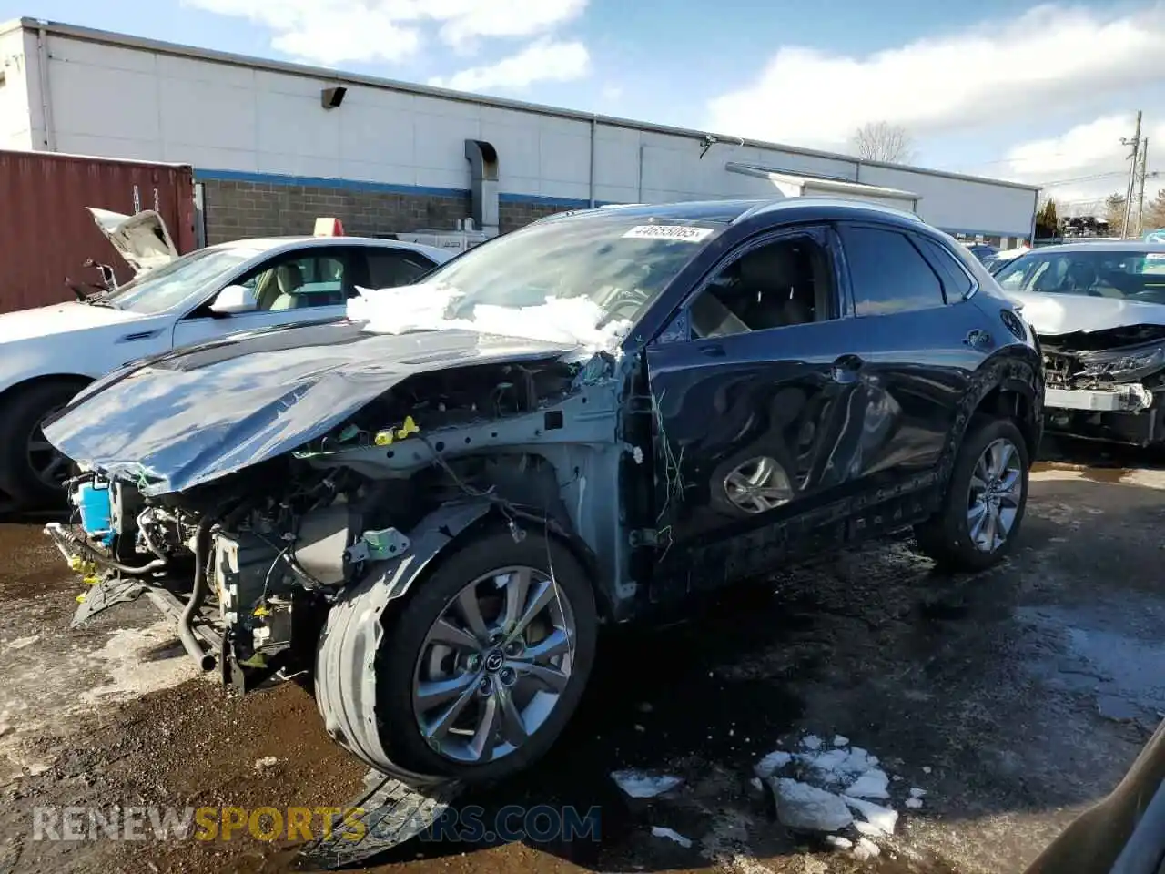 1 Photograph of a damaged car 3MVDMBDL1MM316515 MAZDA CX30 2021