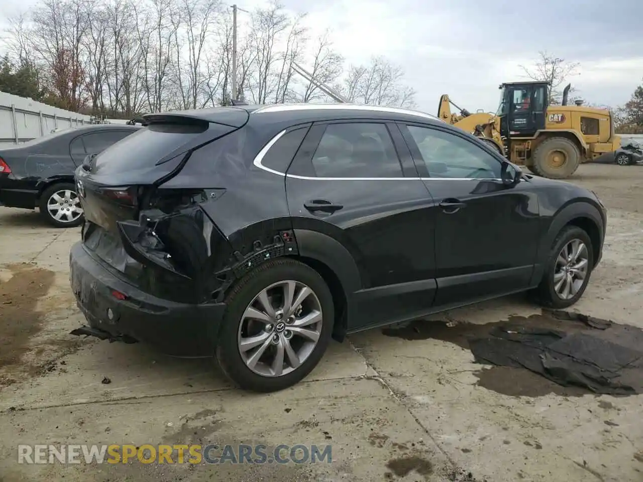 3 Photograph of a damaged car 3MVDMBDL4MM256293 MAZDA CX30 2021