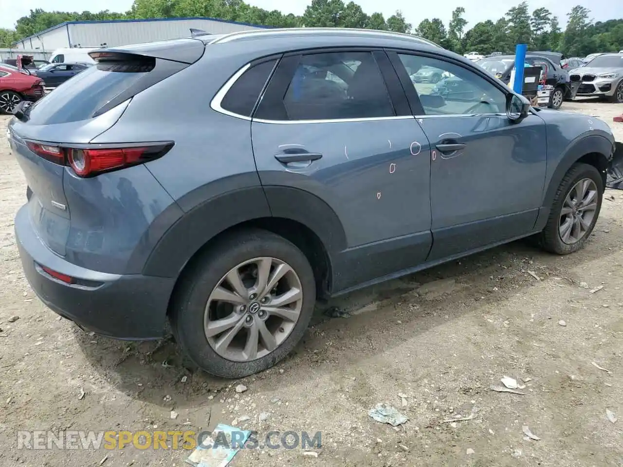3 Photograph of a damaged car 3MVDMBDL6MM310113 MAZDA CX30 2021