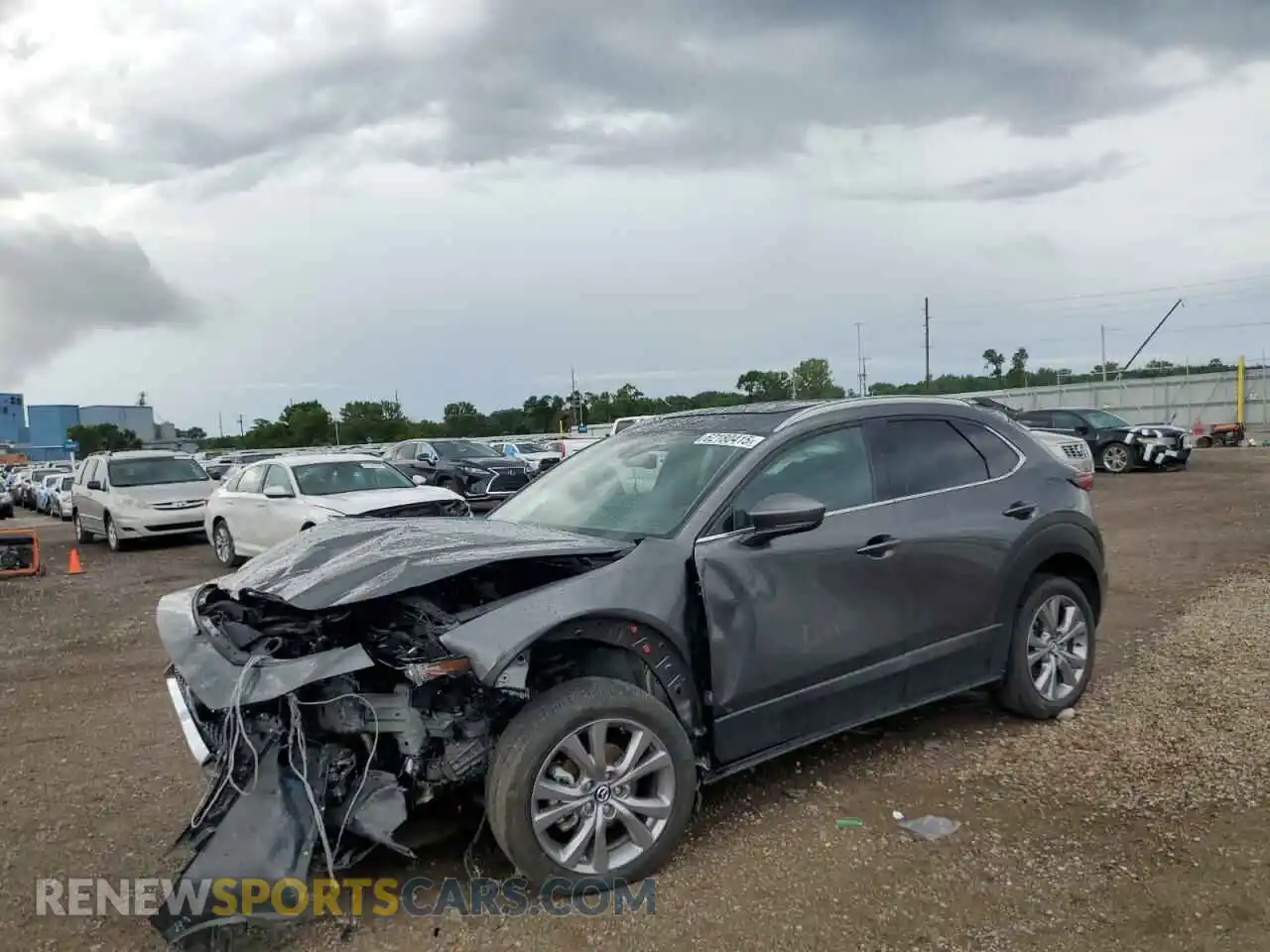 1 Photograph of a damaged car 3MVDMBDL8MM316253 MAZDA CX30 2021