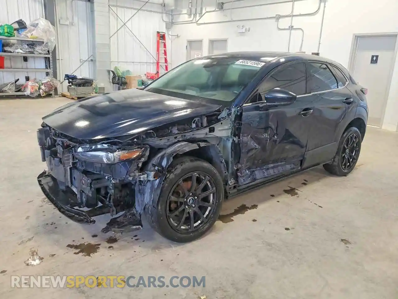 1 Photograph of a damaged car 3MVDMBDL9MM256144 MAZDA CX30 2021