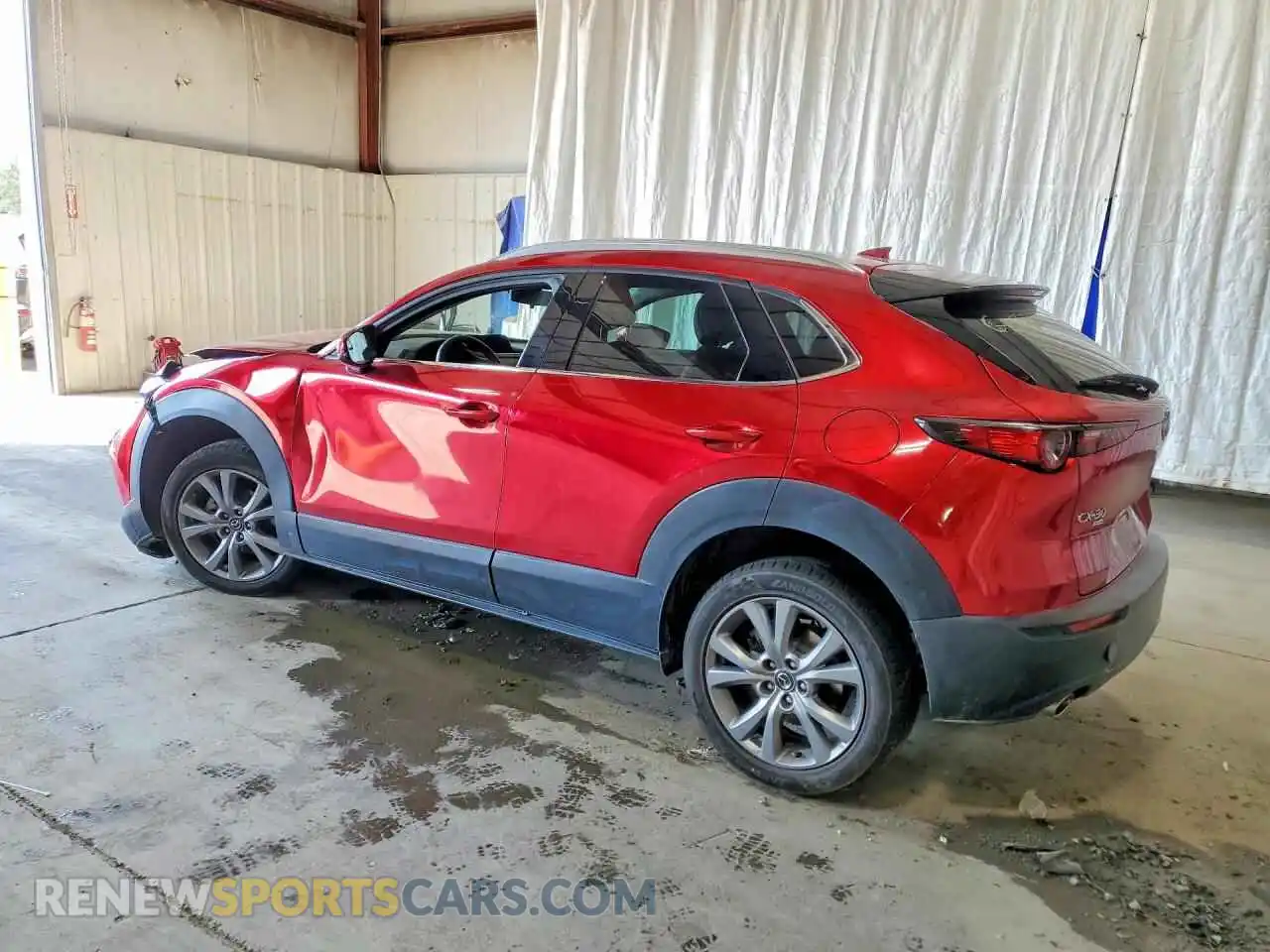 2 Photograph of a damaged car 3MVDMBDL9MM307285 MAZDA CX30 2021