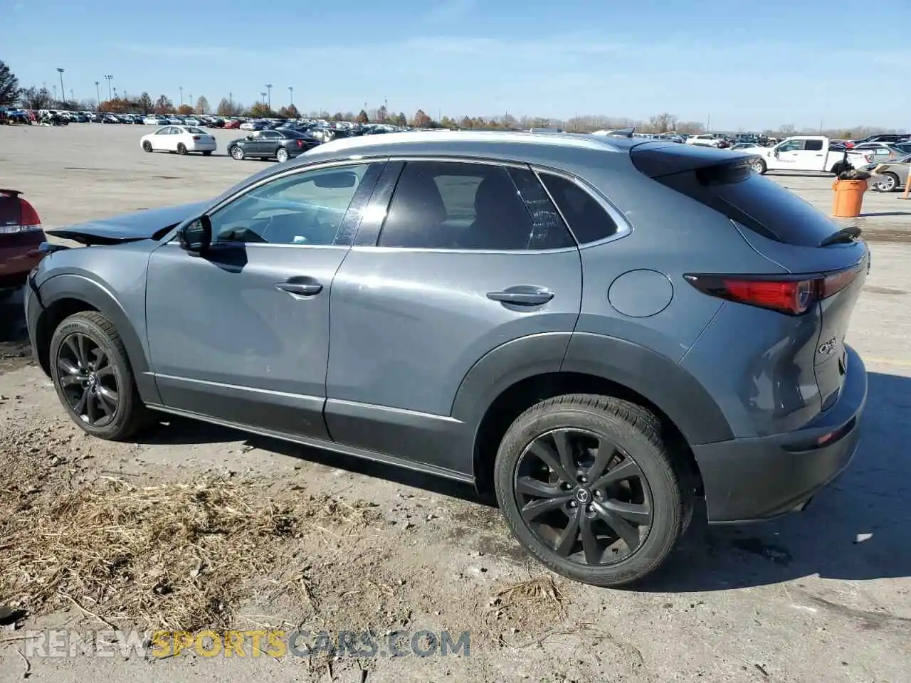 2 Photograph of a damaged car 3MVDMBDY6MM300242 MAZDA CX30 2021