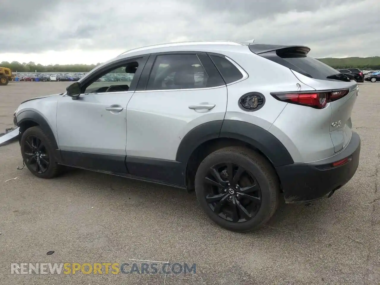2 Photograph of a damaged car 3MVDMBDY9MM305998 MAZDA CX30 2021