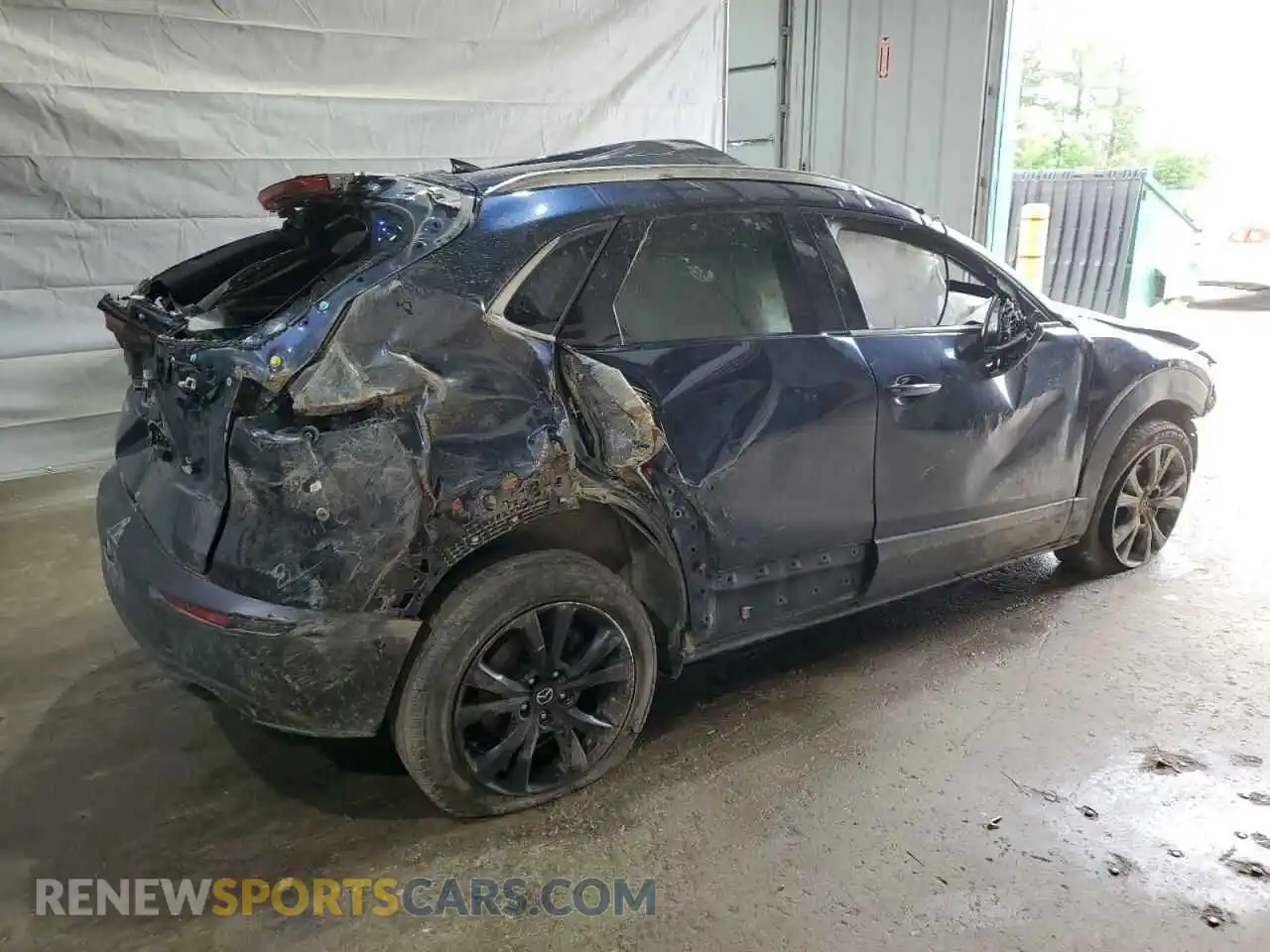 3 Photograph of a damaged car 3MVDMBEY4MM246406 MAZDA CX30 2021