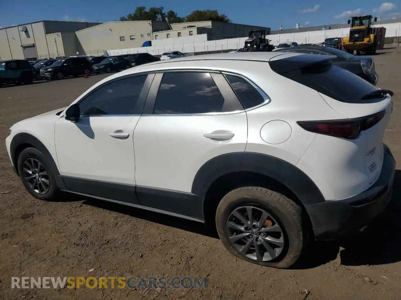 2 Photograph of a damaged car 3MVDMBAL1NM412439 MAZDA CX30 2022