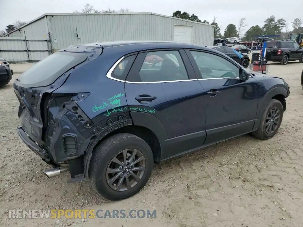 3 Photograph of a damaged car 3MVDMBAL8NM448645 MAZDA CX30 2022