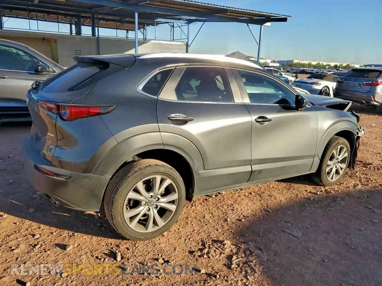 3 fotografías del automóvil dañado 3MVDMBBL0NM427450 MAZDA CX30 2022