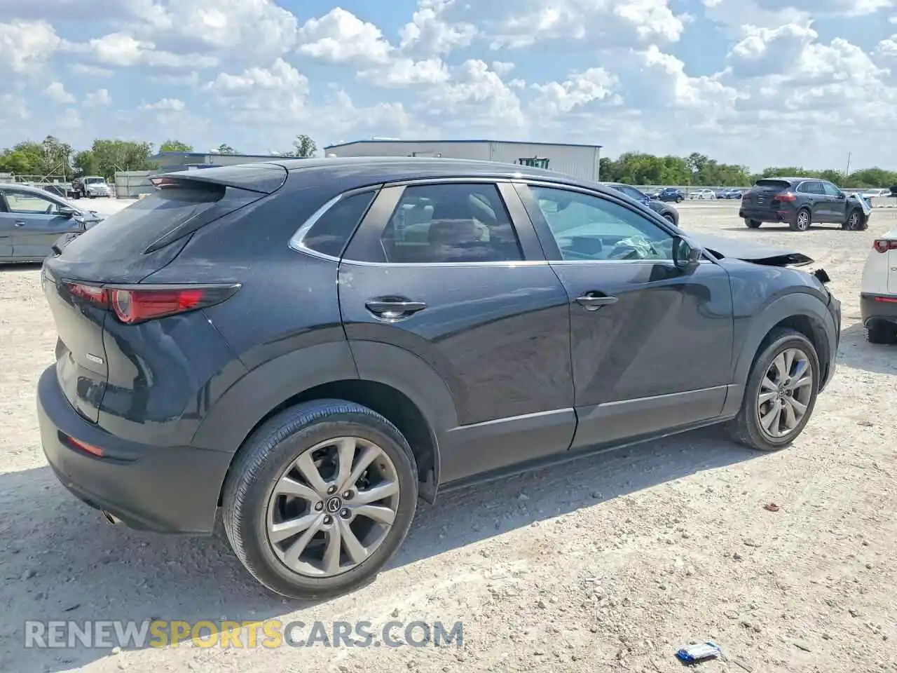 3 fotografías del automóvil dañado 3MVDMBBL0NM456737 MAZDA CX30 2022