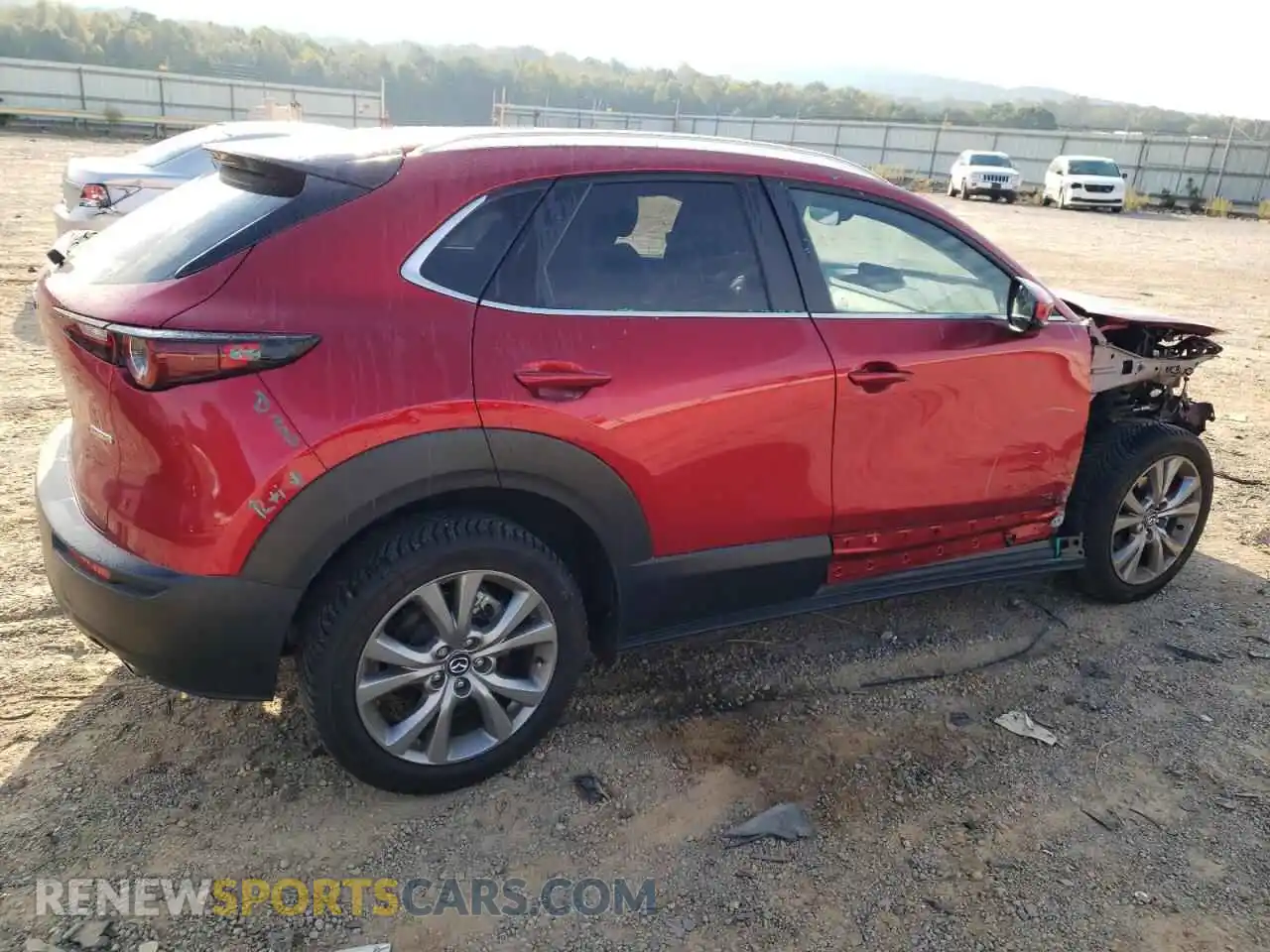 3 Photograph of a damaged car 3MVDMBBL1NM429398 MAZDA CX30 2022