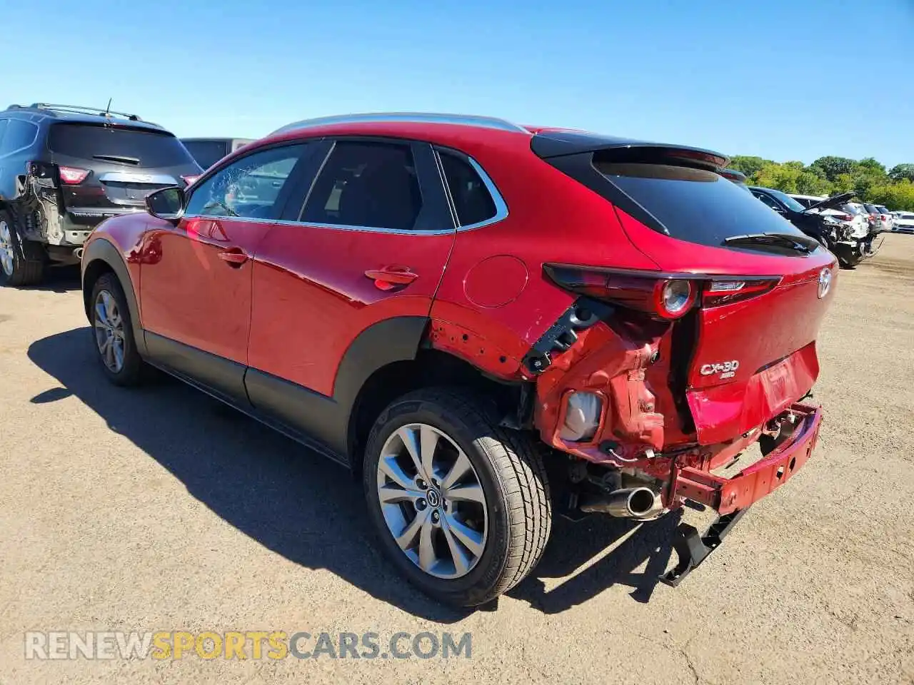 2 Photograph of a damaged car 3MVDMBBL2NM445559 MAZDA CX30 2022