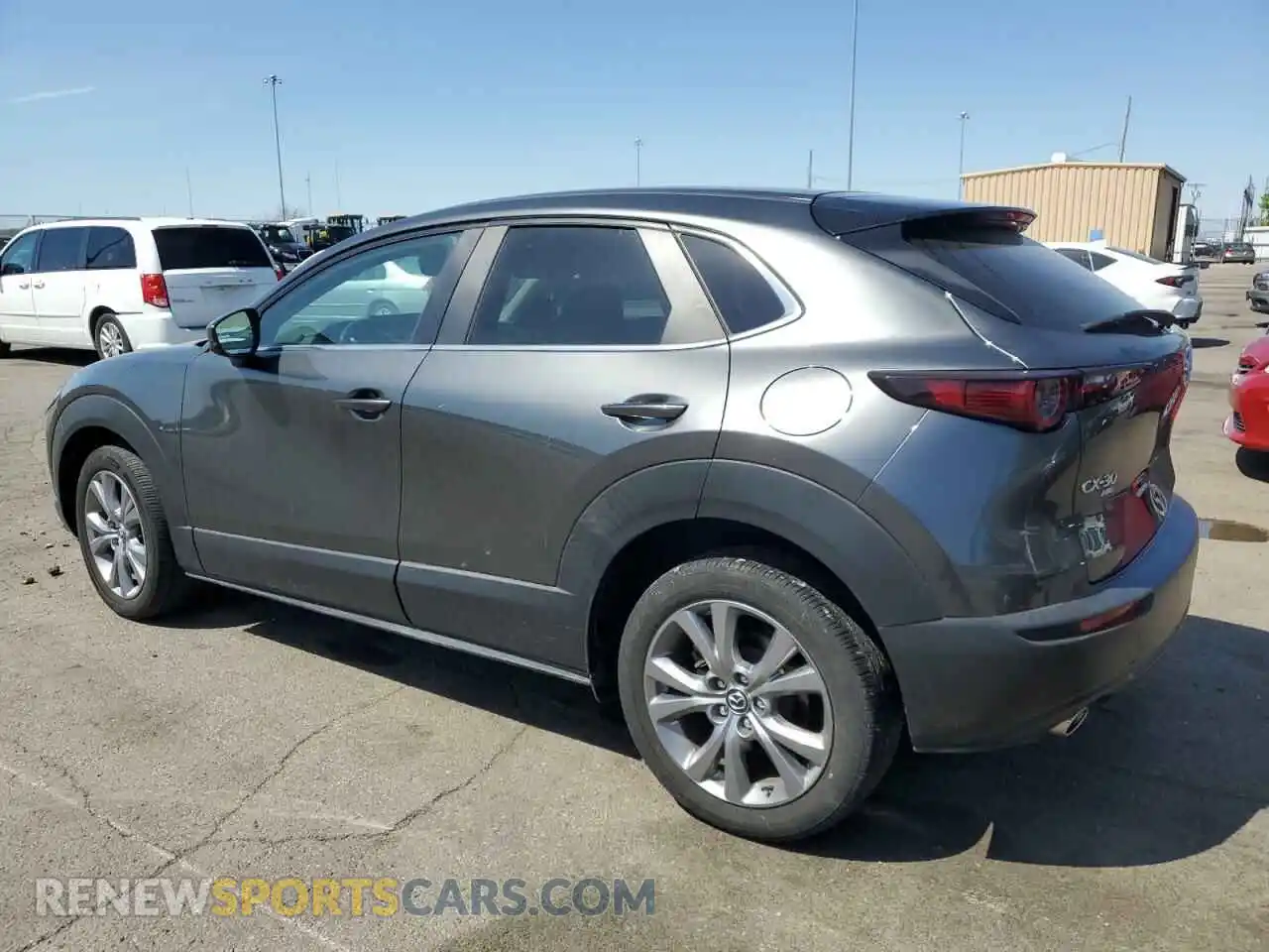 2 Photograph of a damaged car 3MVDMBBL3NM456361 MAZDA CX30 2022