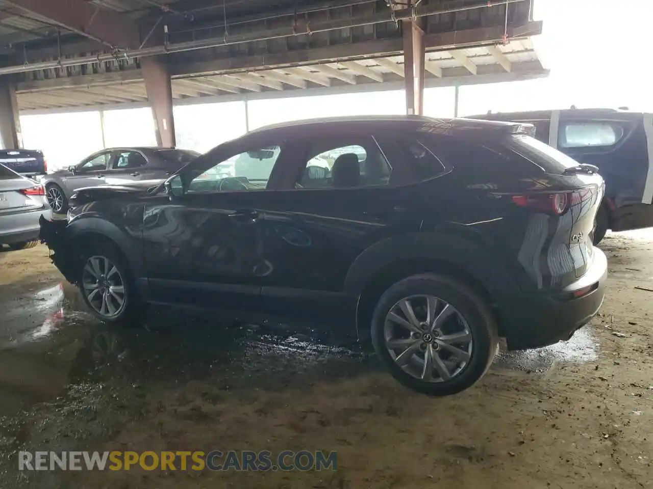 2 Photograph of a damaged car 3MVDMBBL6NM415660 MAZDA CX30 2022