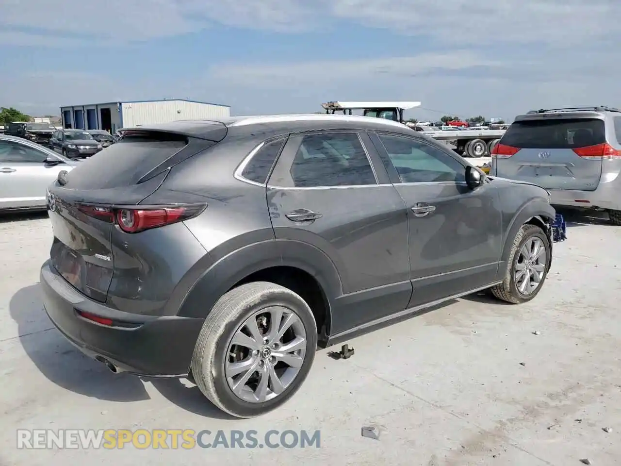 3 Photograph of a damaged car 3MVDMBBL7NM448294 MAZDA CX30 2022