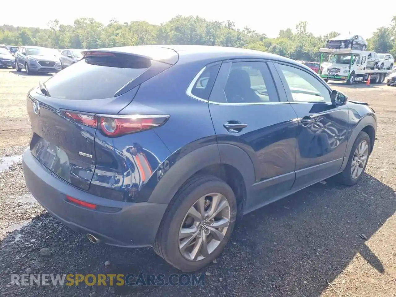 3 Photograph of a damaged car 3MVDMBBL7NM452796 MAZDA CX30 2022