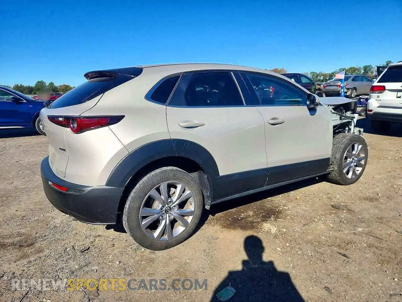 3 Photograph of a damaged car 3MVDMBBL8NM453746 MAZDA CX30 2022