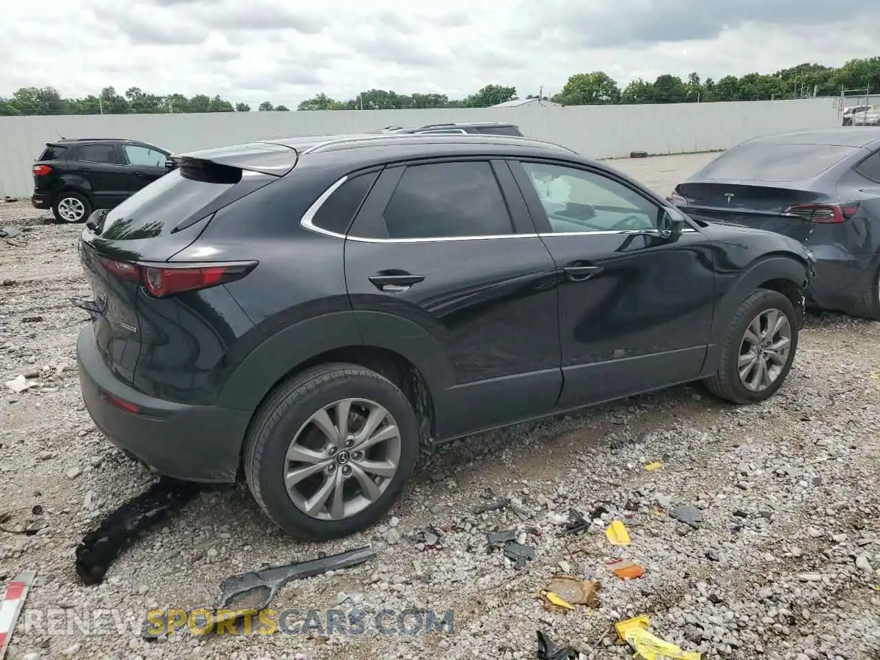 3 Photograph of a damaged car 3MVDMBBL9NM428869 MAZDA CX30 2022