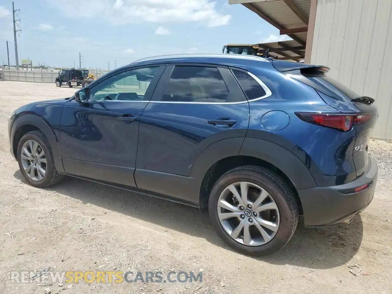 2 Photograph of a damaged car 3MVDMBBL9NM447454 MAZDA CX30 2022