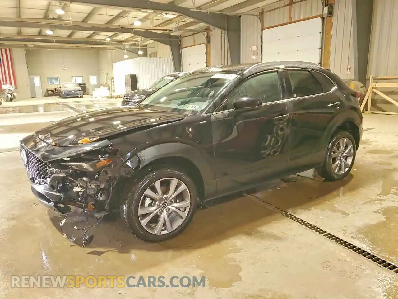 1 Photograph of a damaged car 3MVDMBBLXNM401339 MAZDA CX30 2022